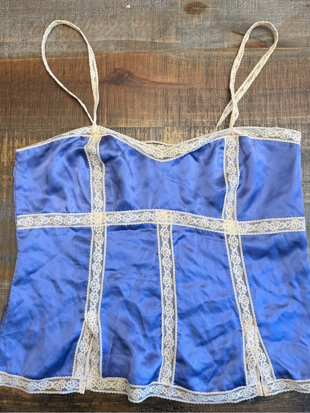 Women’s vintage 100% silk blue camisole tank top with lace trim